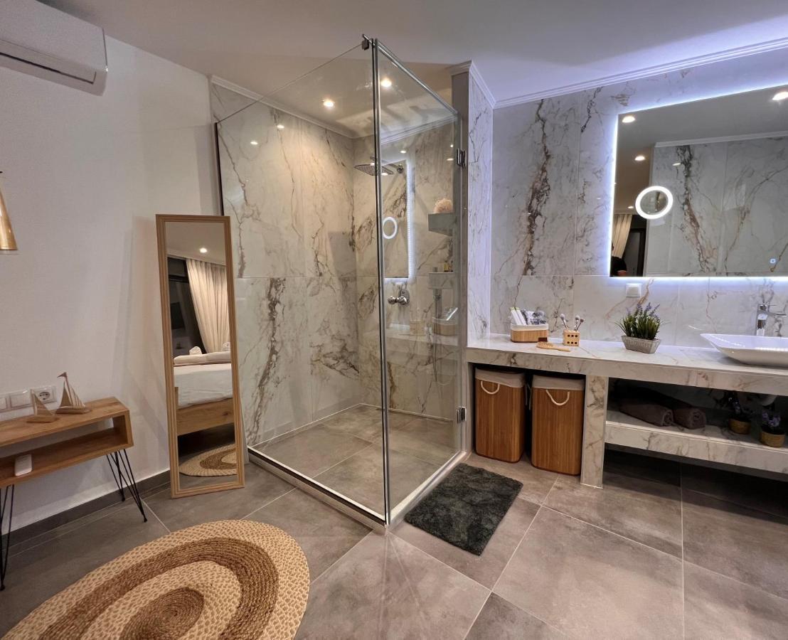 Aphrodite Luxury Accommodation มาตาลา ภายนอก รูปภาพ